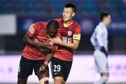 体育赛事-【中超】谭龙闪击破门后伤退 长春亚泰1比0深圳队