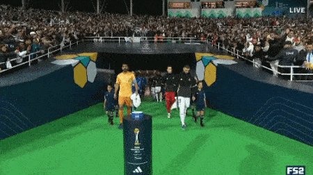 1676142317851025415.gif IMG_5865 (1).gif